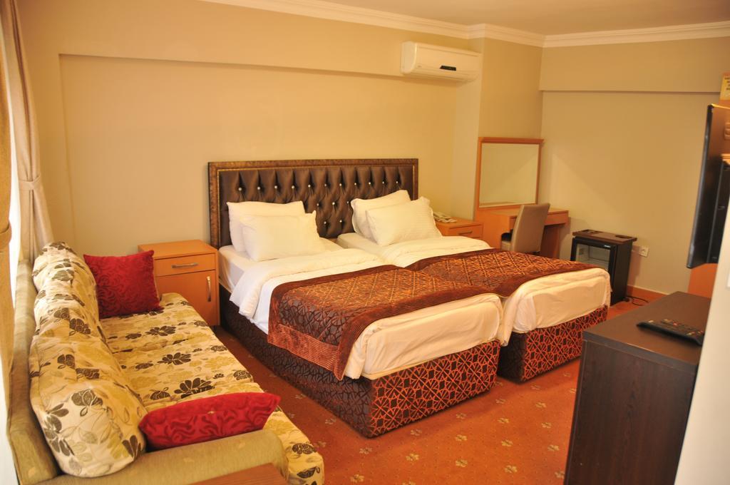 Palace Point Hotel Istanboel